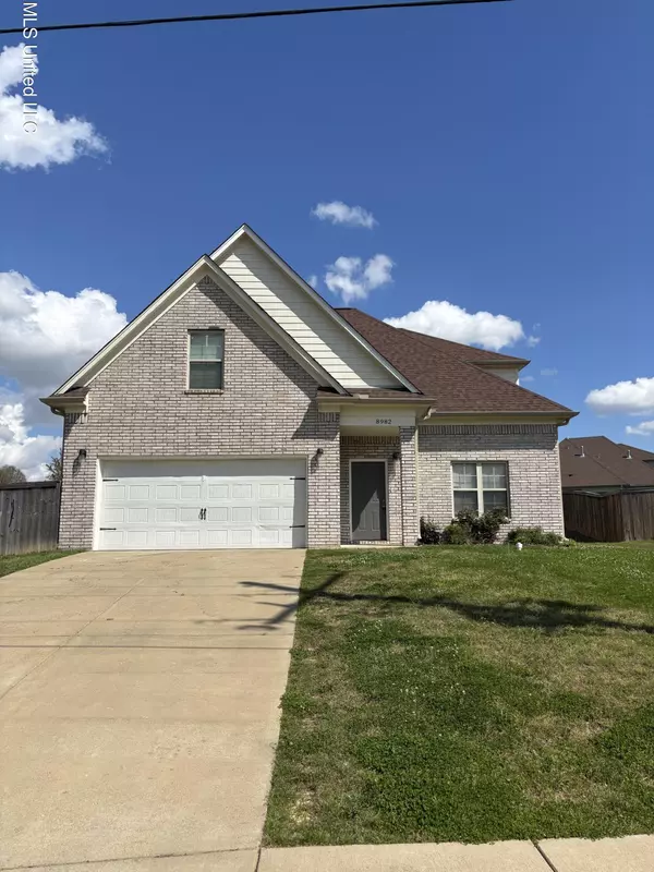 Southaven, MS 38671,8982 Mary Frances Drive