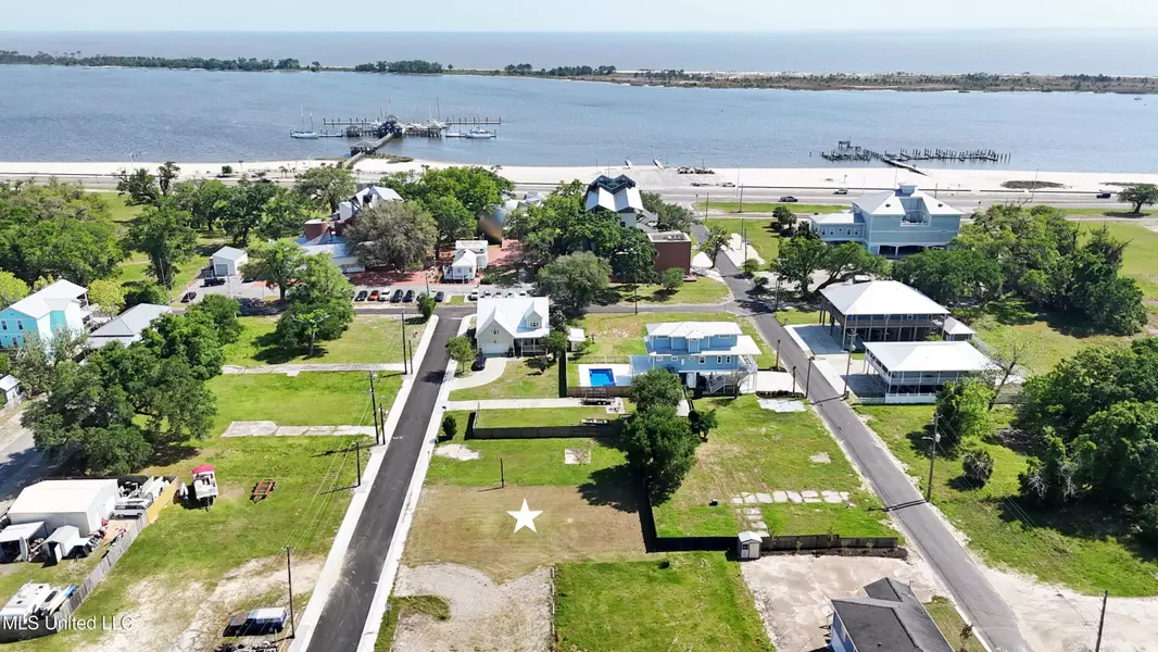 121 Sophie Street, Biloxi, MS 39530