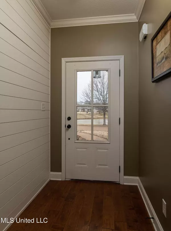 Hernando, MS 38632,1390 E Lake Front Drive