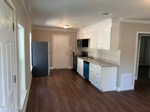 Pascagoula, MS 39567,1402 Williams Street