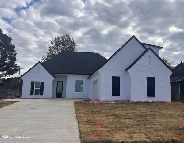 212 Sweetbriar Circle, Canton, MS 39046