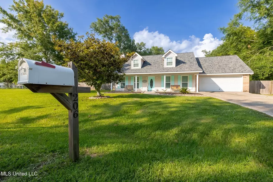 206 Vacation Lane, Waveland, MS 39576