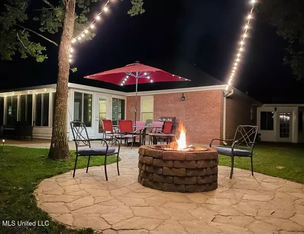 Diamondhead, MS 39525,722 Akikai Drive