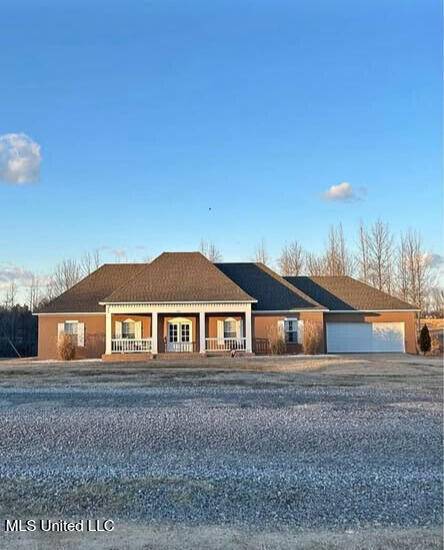 361 Cherry Bark Lane, Courtland, MS 38620