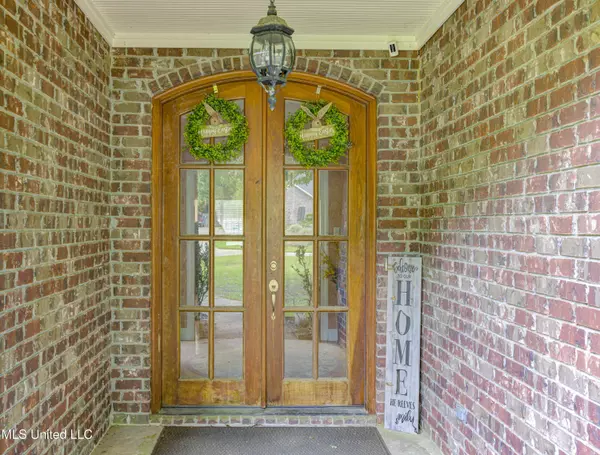 Vicksburg, MS 39183,102 Grand Bear Circle