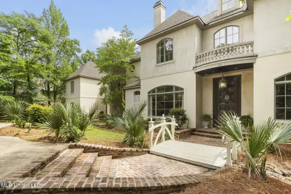 Ridgeland, MS 39157,104 Summer Lake Drive