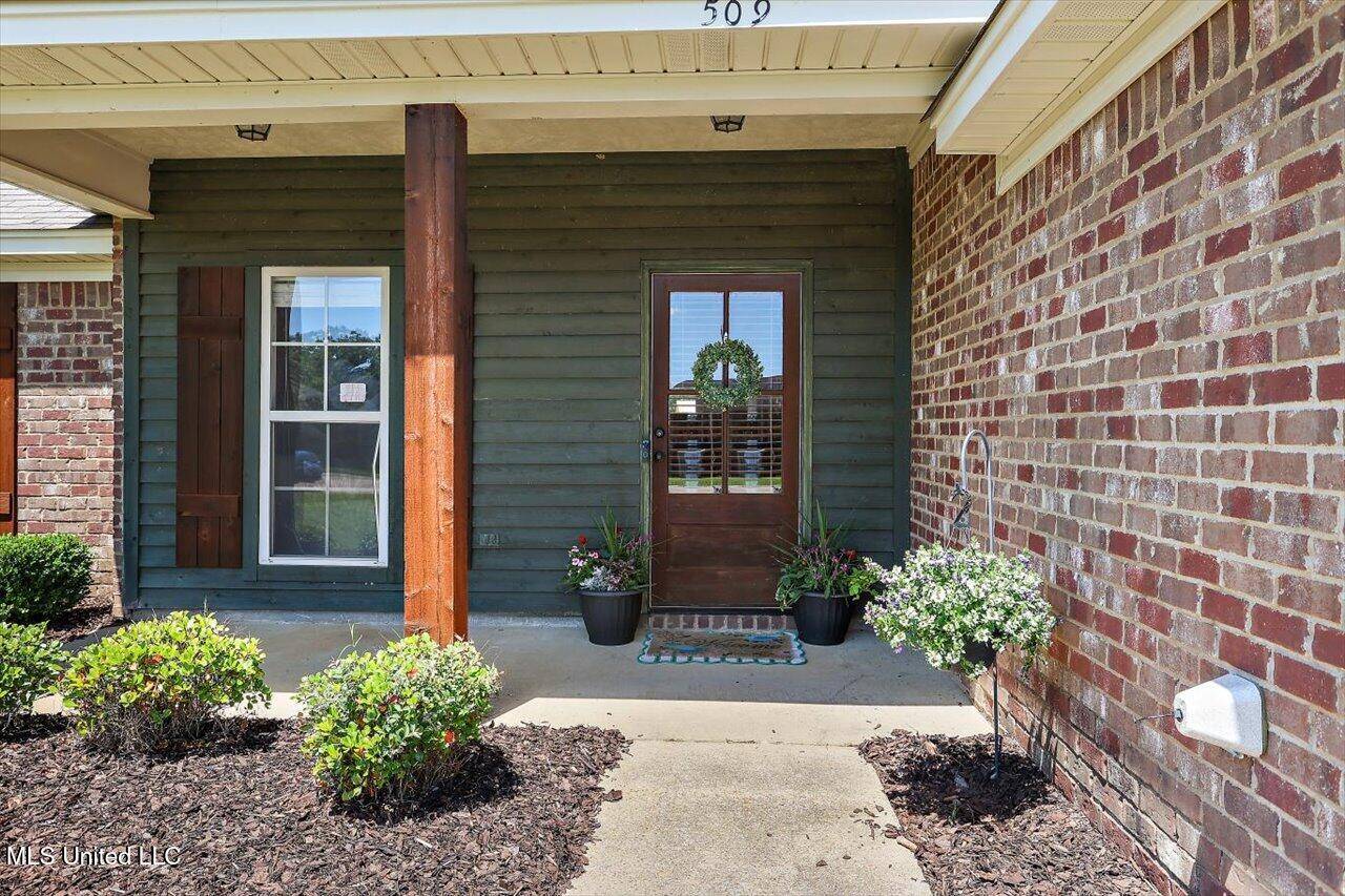 Pearl, MS 39208,509 Oak Park Circle