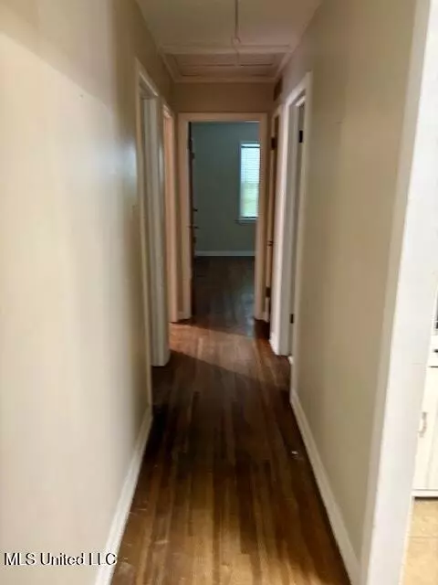 Greenwood, MS 38930,516 Parsons Avenue