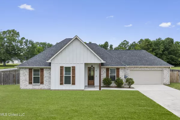 5 Apache Drive, Picayune, MS 39466