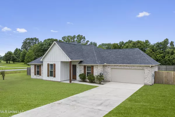 Picayune, MS 39466,5 Apache Drive