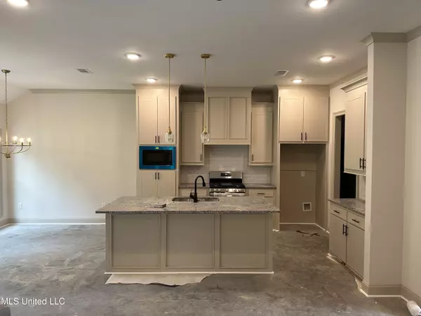 Pearl, MS 39208,966 Riverside Lane