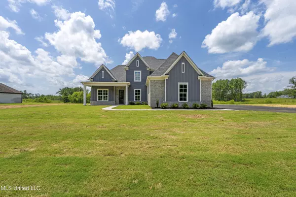701 N Fogg Road, Nesbit, MS 38651