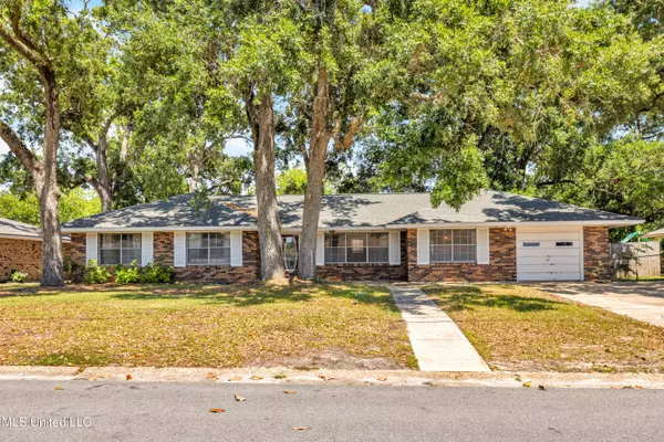 617 S Forest Avenue, Long Beach, MS 39560