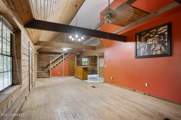 Lumberton, MS 39455,10 N Lakeshore Drive