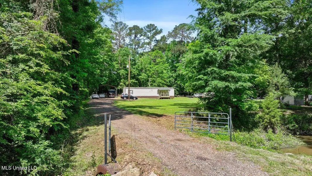 138 Wesley Street, Florence, MS 39073