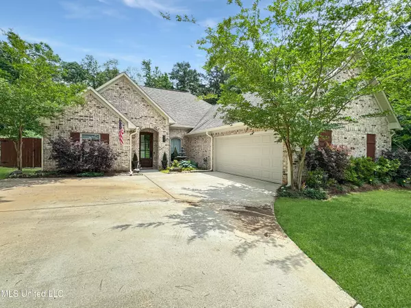 Florence, MS 39073,103 Saint Charles Avenue