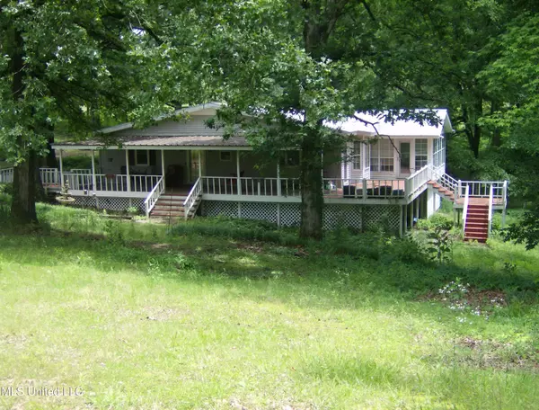 Byhalia, MS 38611,1089 Levi Bell Road