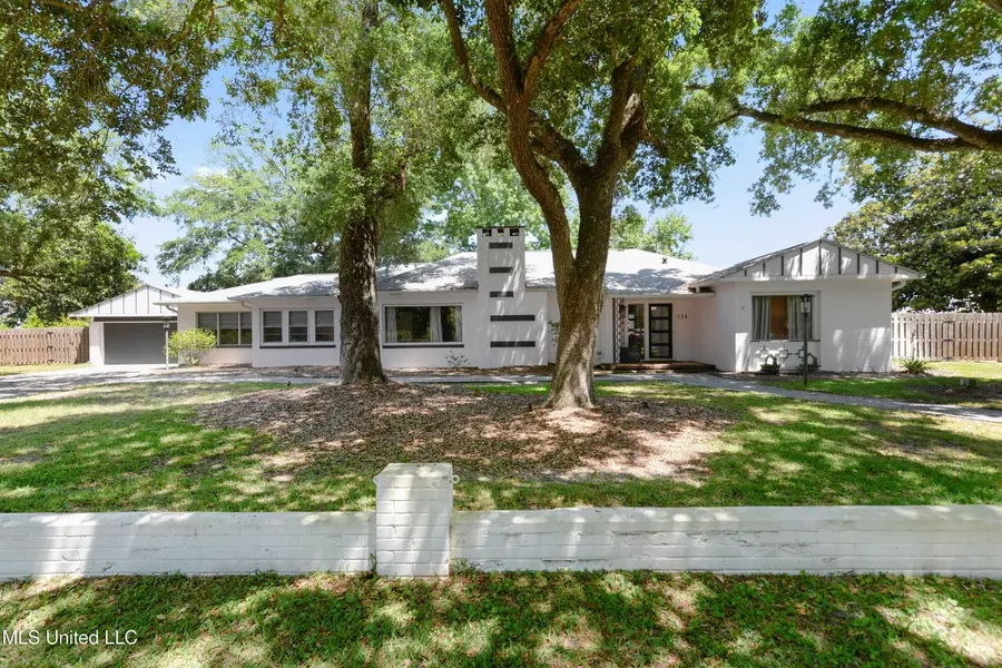 114 Camellia Drive, Pass Christian, MS 39571