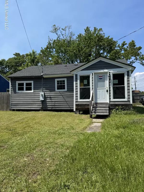 2321 Taft Avenue, Pascagoula, MS 39567