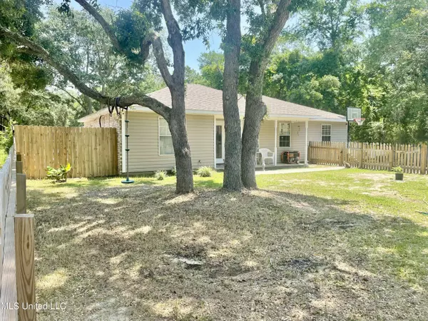 Ocean Springs, MS 39564,900 Orange Street