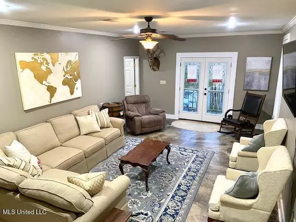 Woodville, MS 39669,424 Water Street