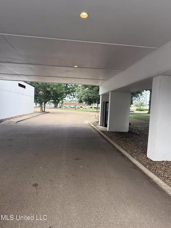 Natchez, MS 39120,151 Jefferson Davis Boulevard