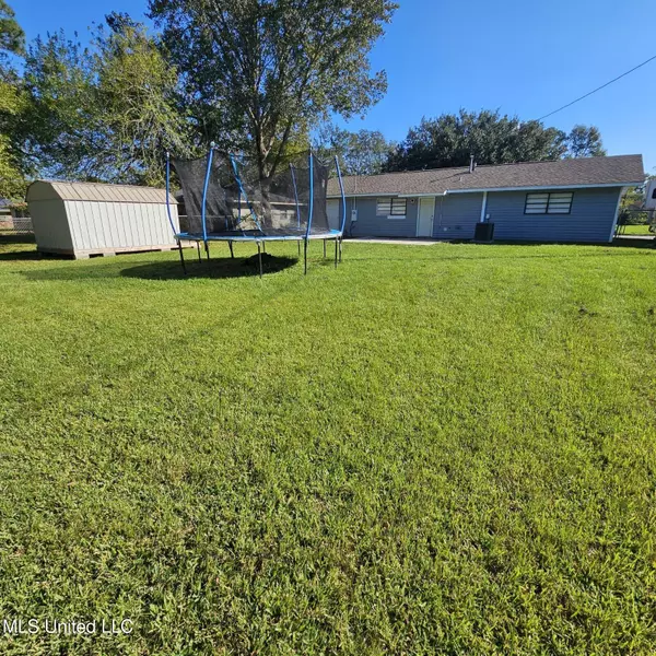 Ocean Springs, MS 39564,6688 Balboa Circle