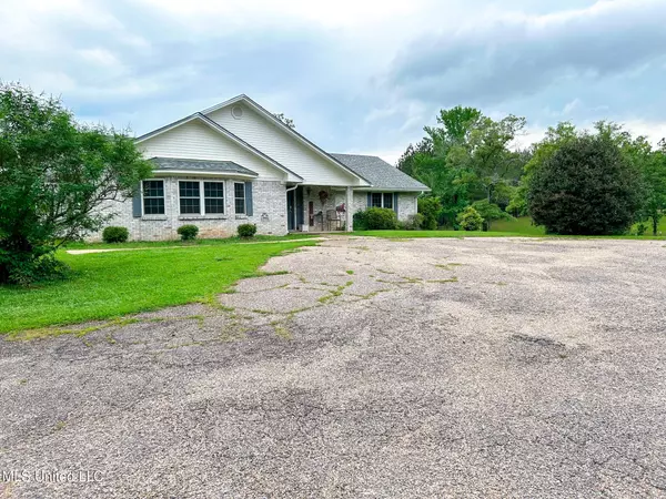 Taylorsville, MS 39168,466 S Smith County #16b