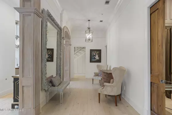 Jackson, MS 39211,20 Winterfield Drive