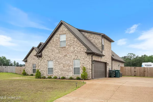 Senatobia, MS 38668,117 Honor Cove