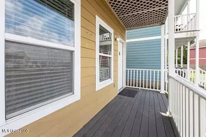 Ocean Springs, MS 39564,2508 Gladiolus Street