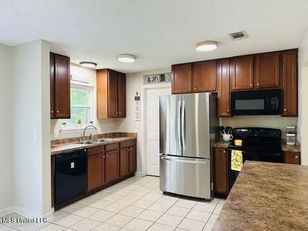 Picayune, MS 39466,113 Richardson Road