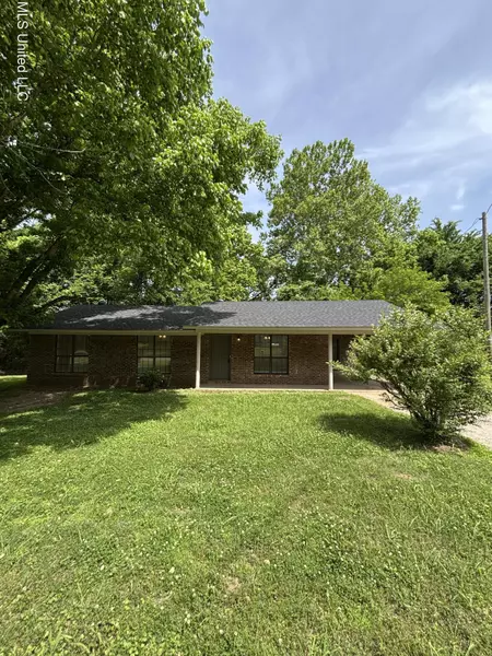 578 Robbindale Lane, Holly Springs, MS 38635