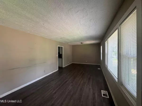 Jackson, MS 39204,1870 Wisteria Drive