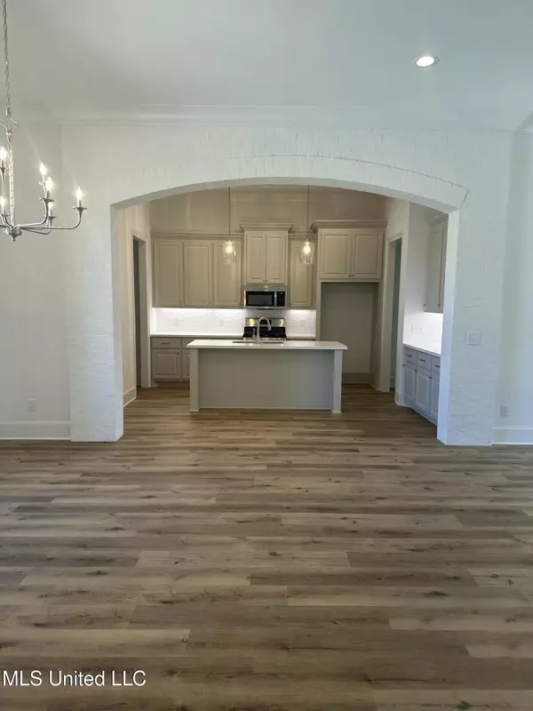 Canton, MS 39046,448 Aurora Circle