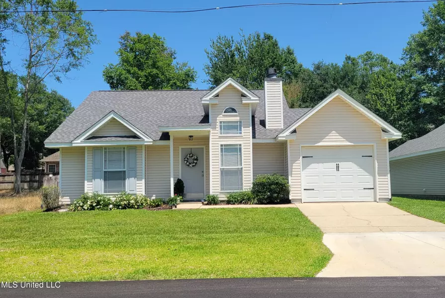 8422 Kaleki Way, Diamondhead, MS 39525