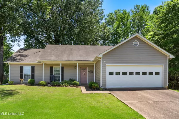 Southaven, MS 38671,453 Cherry Tree Lane