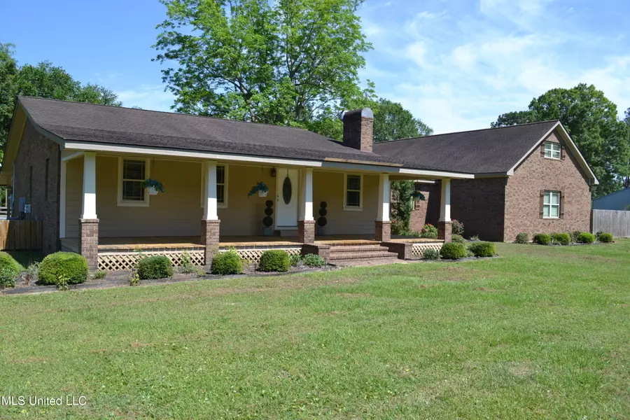 19728 Highway 63, Moss Point, MS 39562