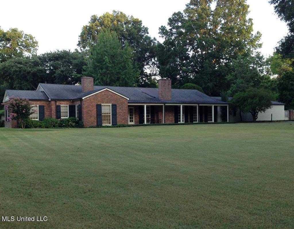 135 Bayou Rd Road, Greenville, MS 38701
