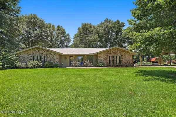 9414 Hillsboro Ludlow Road, Lena, MS 39094