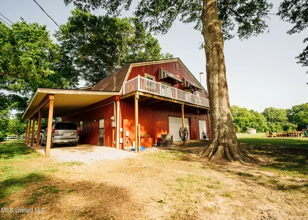 103 Hidden Lake Rd Road, Flora, MS 39071