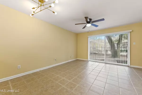 Ocean Springs, MS 39564,3230 Cumberand Road #56