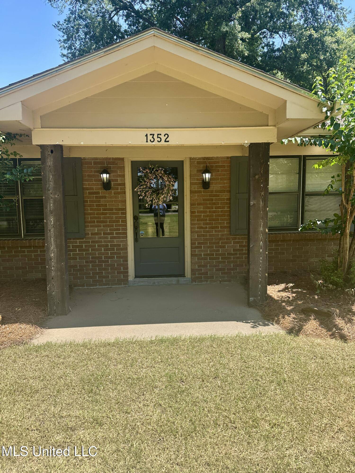 Cleveland, MS 38732,1352 Memorial Drive