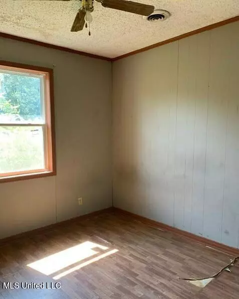 Eupora, MS 39744,65 Pat Avenue