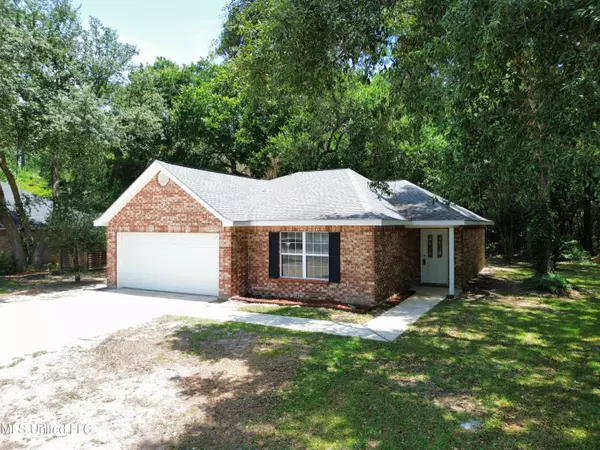 Ocean Springs, MS 39564,1812 Burnt Oak Drive