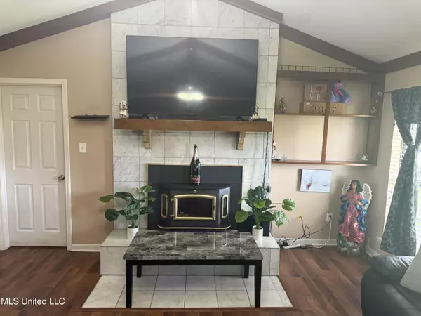 79 Cedar Lane, Natchez, MS 39120