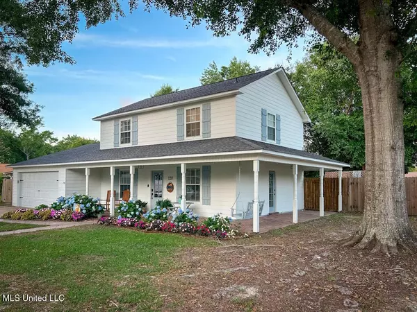 Ocean Springs, MS 39564,128 Reynolds Circle