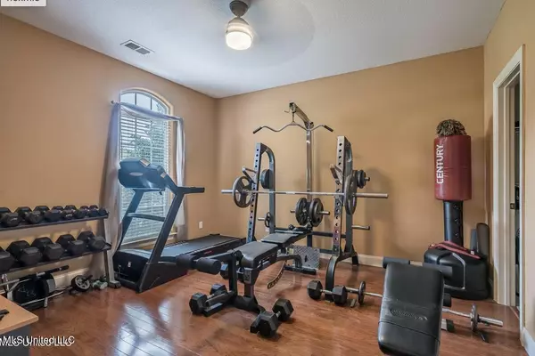 Olive Branch, MS 38654,14377 Santa Fe Drive