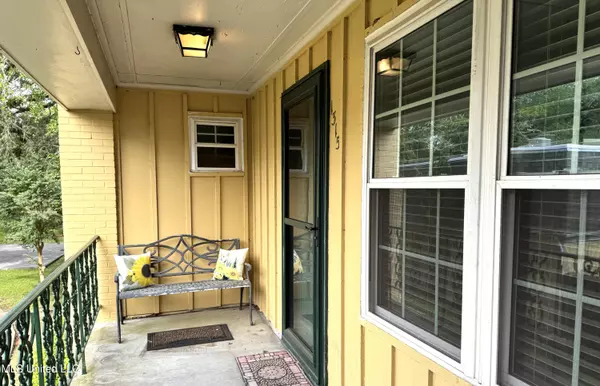 3310 Washington Avenue #1315, Pascagoula, MS 39581