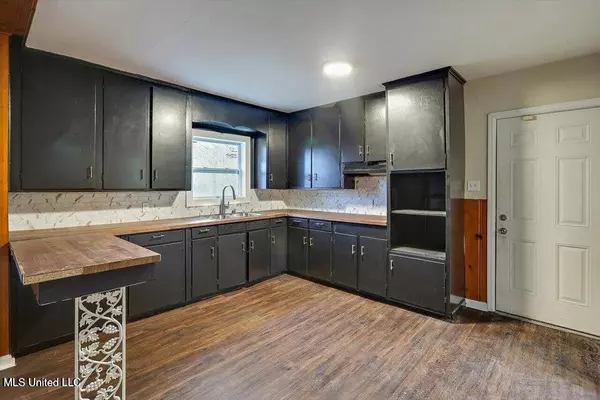 Jackson, MS 39204,506 Oriole Drive